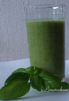 bio Arganöl Smoothie grün Spinat Kiwi anti aging Kosmetik Ernährung gesund Antioxidantien